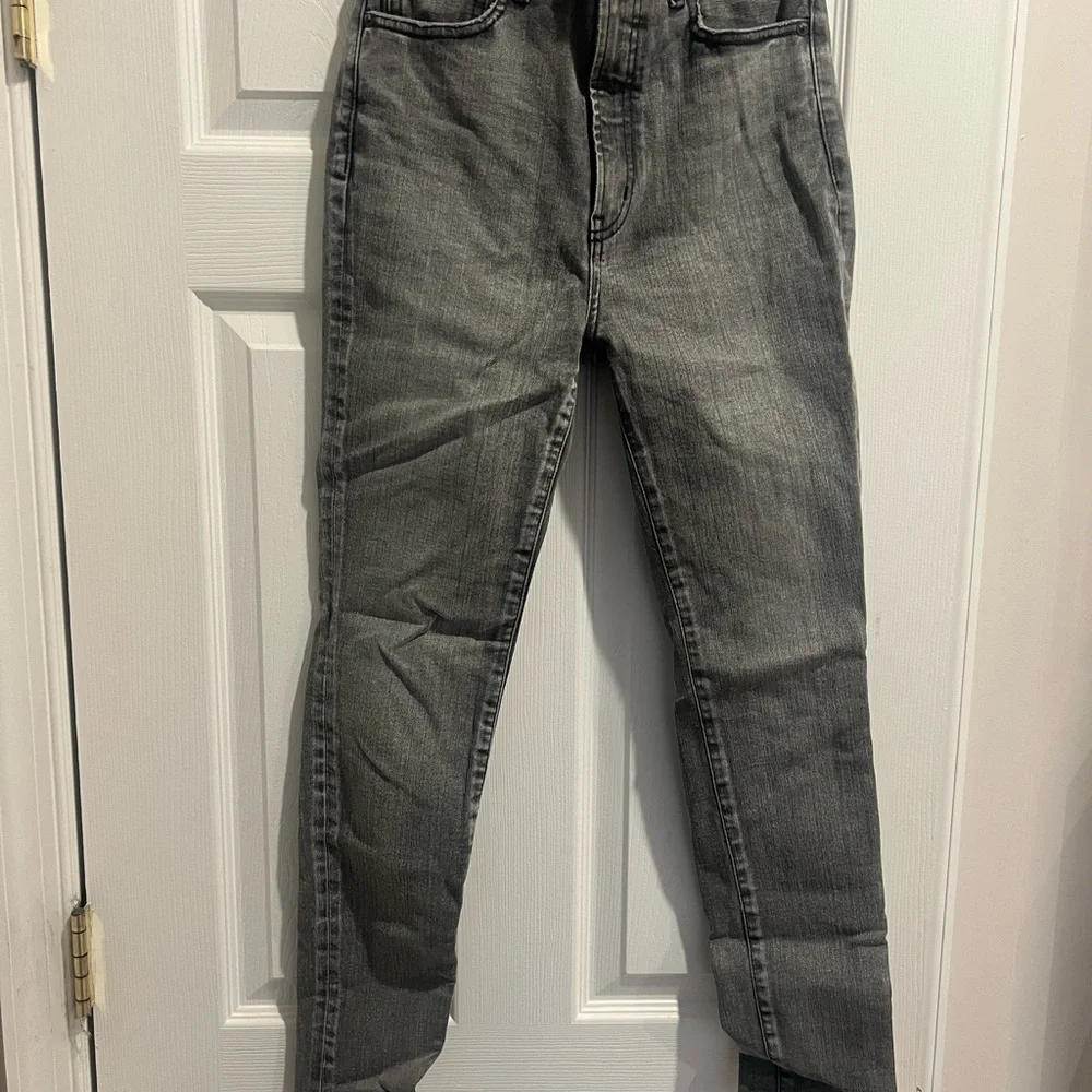 Moussy Vintage, high rise Slim Straight Gray Jeans worn once - Picture 4 of 5